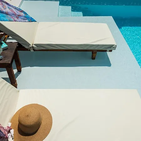 Apartahotel Terra Oliva Milos