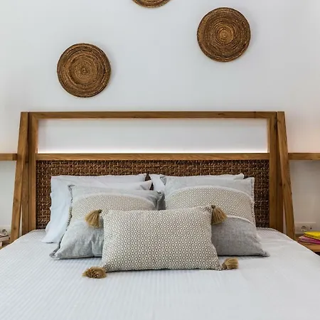 Terra Oliva Milos 4*