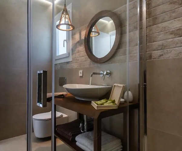 Terra Oliva Milos 4*