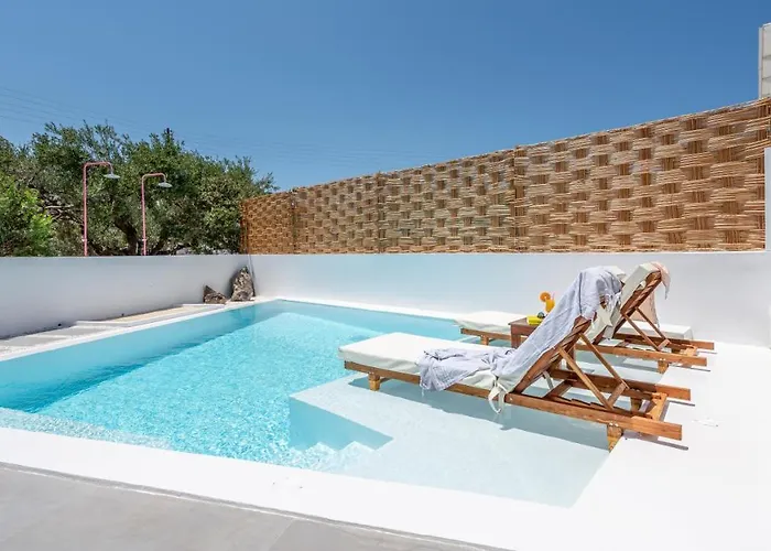 Terra Oliva Milos 4*