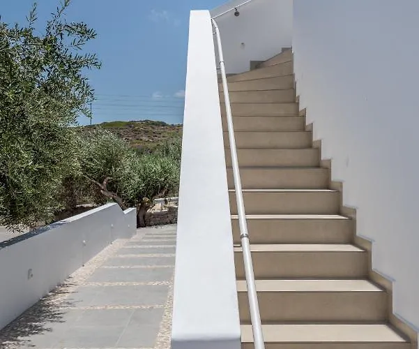 Terra Oliva Milos 4* Pollónia