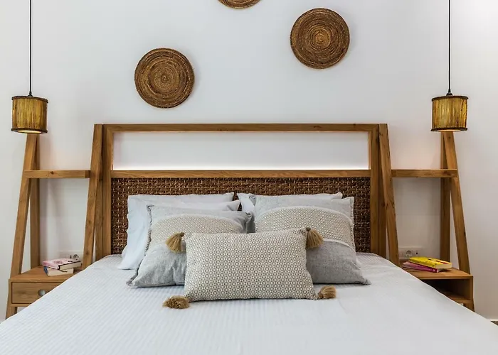 Terra Oliva Milos 4*