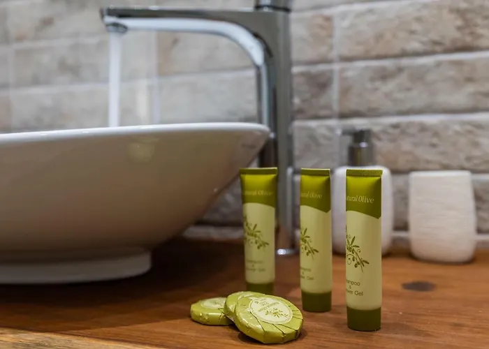 Terra Oliva Milos 4* Pollónia