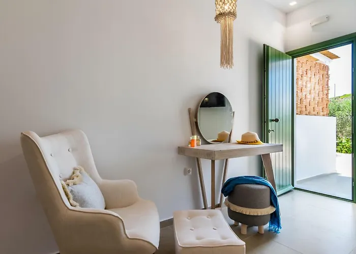 Terra Oliva Milos 4* Pollónia