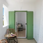 Terra Oliva Milos Ξενοδοχείο με διαμερίσματα 4*