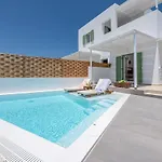 Terra Oliva Milos