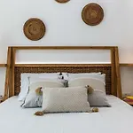 Terra Oliva Milos 4*