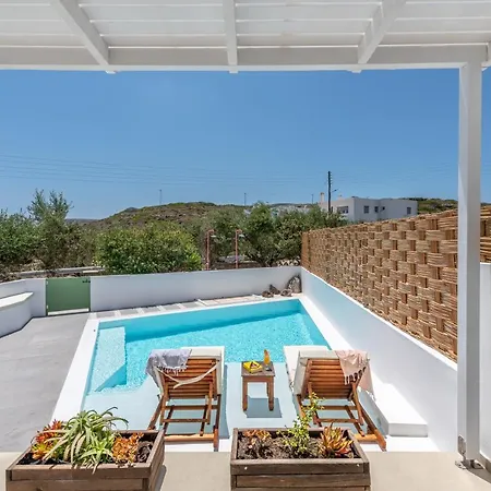 Ξενοδοχείο με διαμερίσματα Terra Oliva Milos 4*