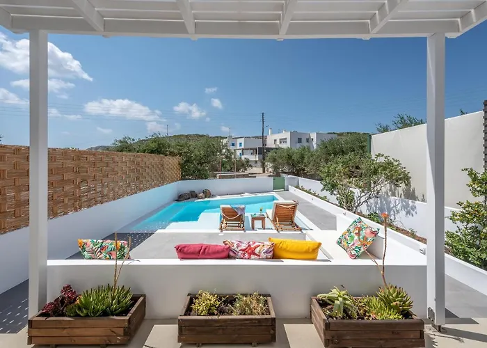 Terra Oliva Milos Апарт-отель