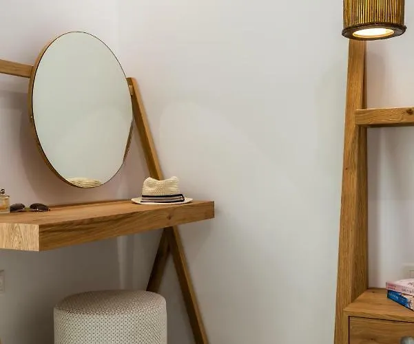 Terra Oliva Milos Поллония